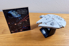 Star Wars Millennium Falcon Lightweight Plastic Toy Shelf Decoration w/ Picture