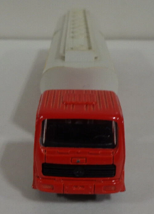 VINTAGE MAJORETTE "EWING OIL CO. DALLAS" TANKER TRUCK - Image 2 of 4