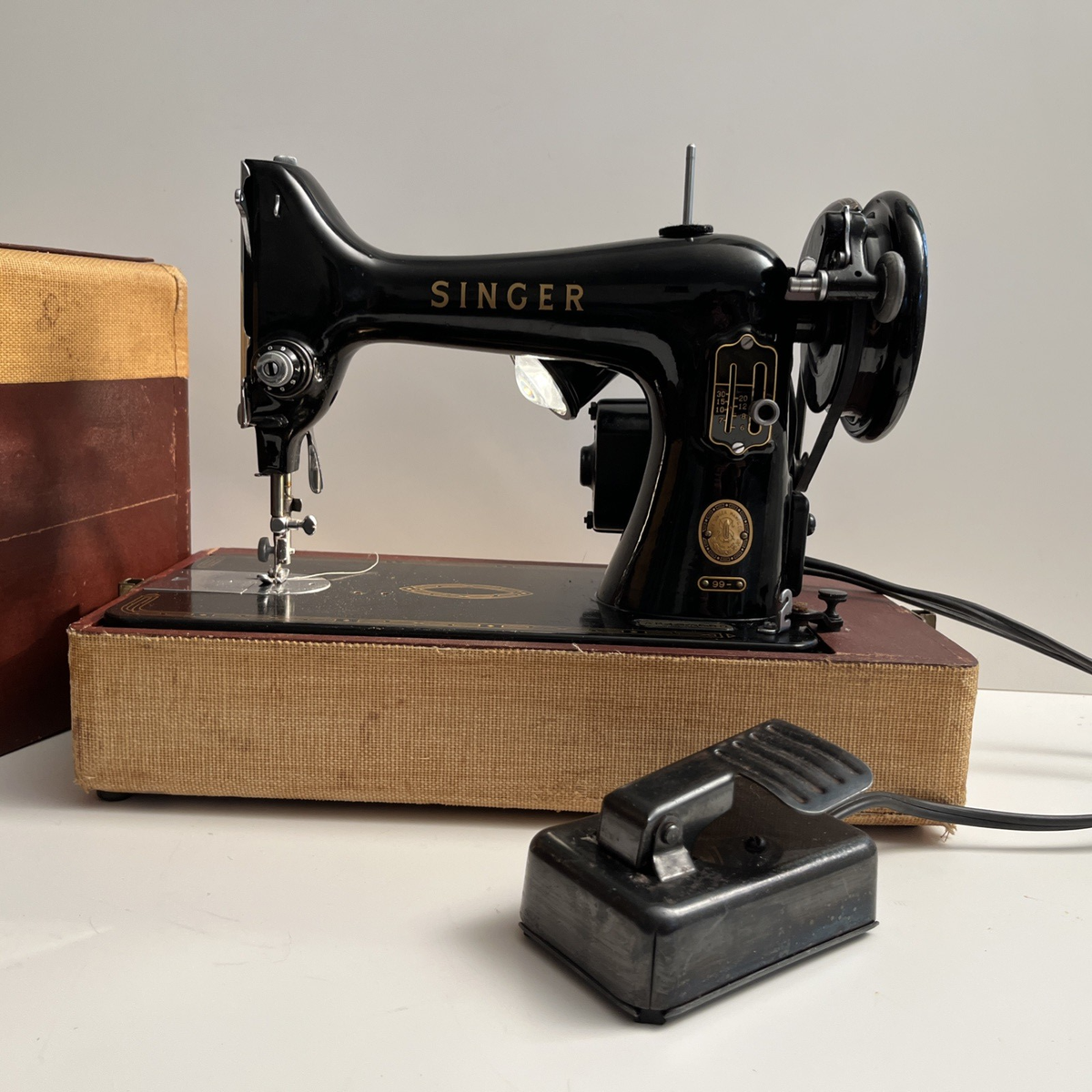 Vintage Singer 99 (3/4) Portable Sewing Machine in Case Clean  Working!