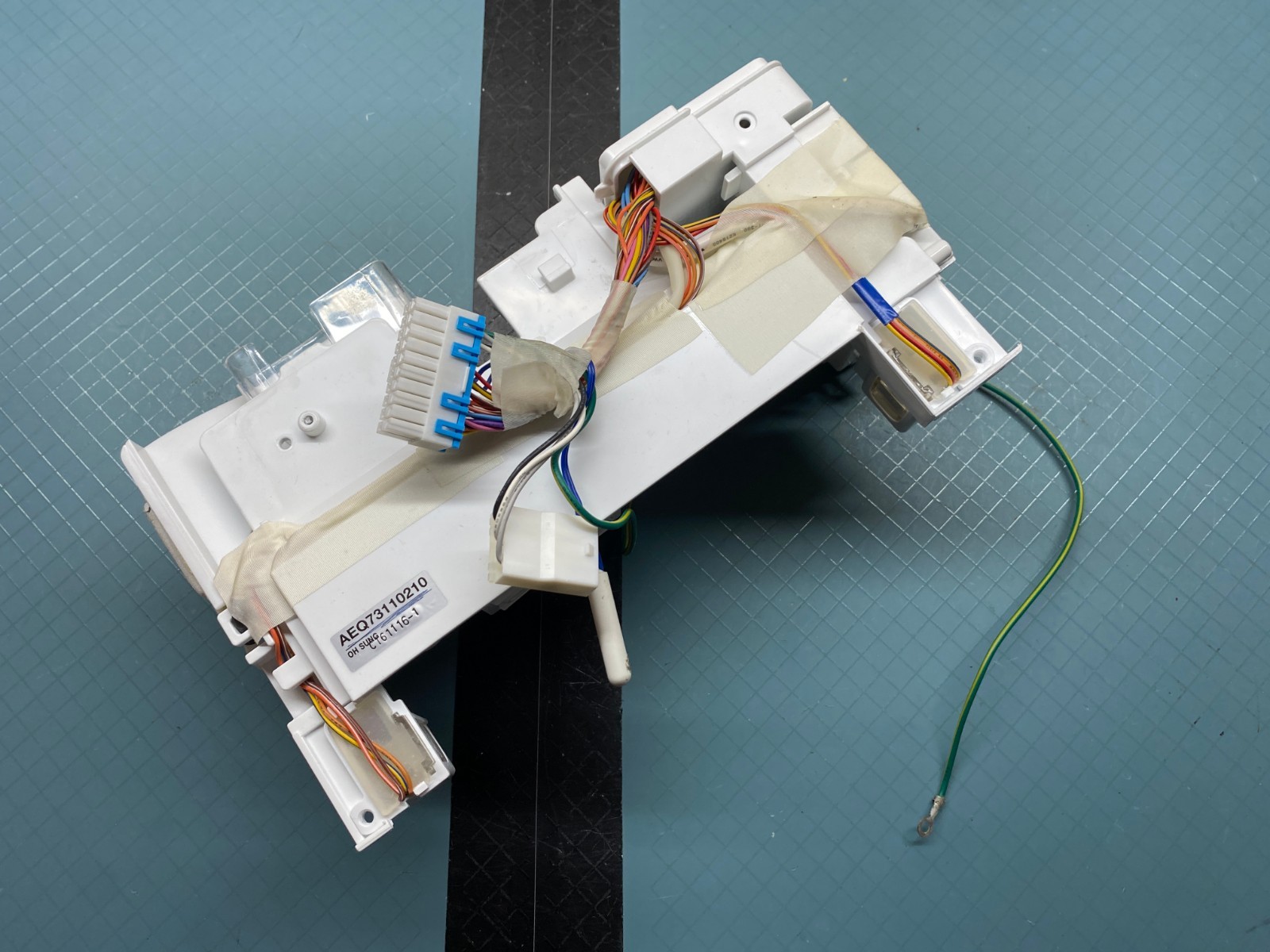 LG Refrigerator Ice Maker P# AEQ73110210