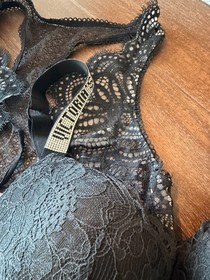 Victoria's Secret Lot of Women&rsquo;s Sexy Bras Nighties Lingerie Small Medium 34C