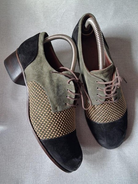Women Chie Mihara Heels Black Suede 37.5