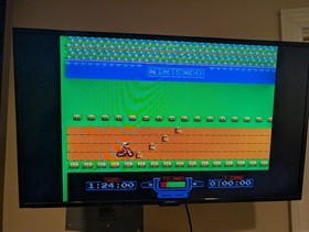 Nintendo NES-001 Entertainment System Gray Console w/2 Controllers & Games