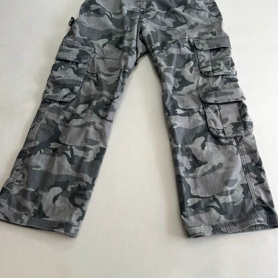 Vintage ABERCROMBIE FITCH 29/8 Camo Cargo Pants Womens Retro Y2K 90s - Image 4 of 4