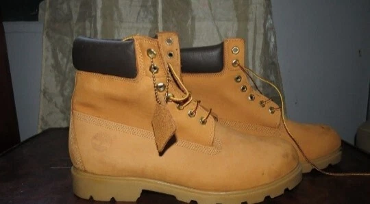 timberland 男式靴子 6 英寸小麦磨砂 — 第 2/3 张图片