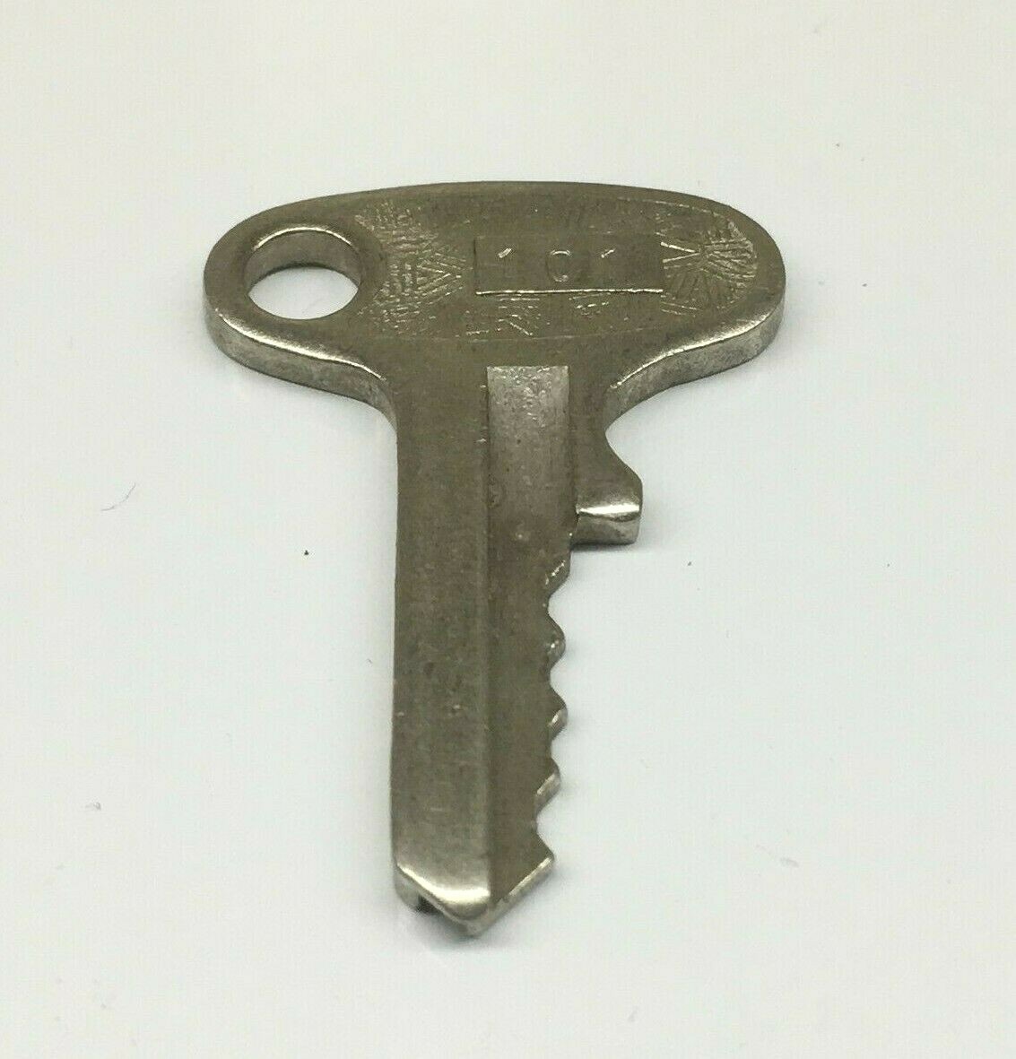 コッキー・フォーエバー YAMAHA New OEM Yamaha motorcycle fork steering lock keys replacement key