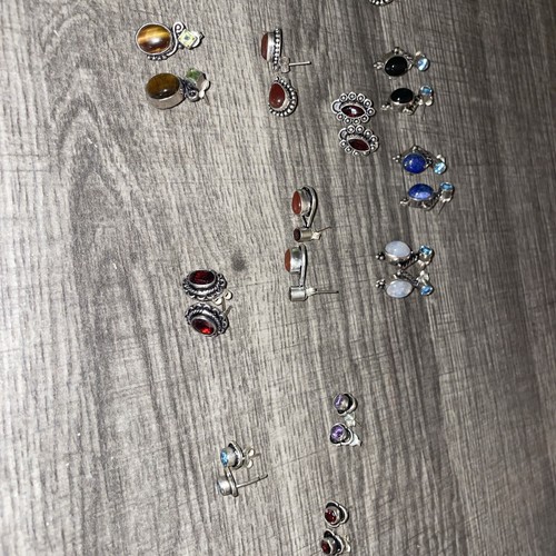 Lot Of 18 Pairs Silver Multi-Stone Multicolor Stud Earrings - Picture 3 of 3