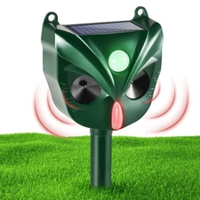 Ultrasonic Solar Animal Repeller Outdoor Pest Deterrent Animal Repeller