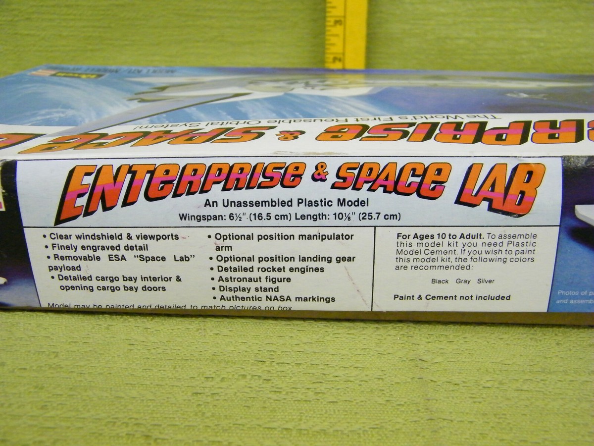 Vintage 1978 Revell 1/144 Scale Space Orbital Enterprise & Space