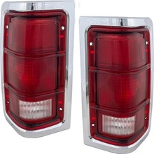 Tail Light Set For 1981-1993 Dodge D150 And W250 Driver And Passenger Side Tail Light Set For 1981-1993 Dodge D150 And W250 Driver And Passenger Side