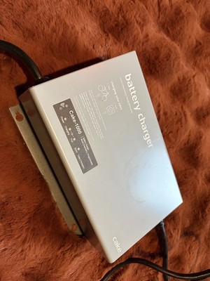 Cake Kalk and Osa Charger  