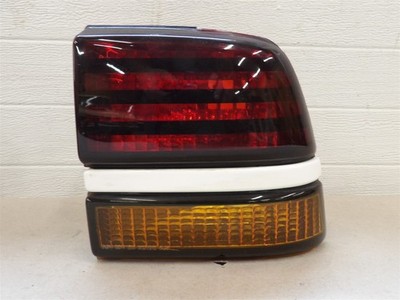 RH PASSENGER SIDE TAILLIGHT PONTIAC SUNBIRD 1988-1991 2 Dr quarter panel mounted