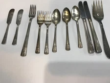 lot of 11 misc. vintage flatware Rogers Oneida........s