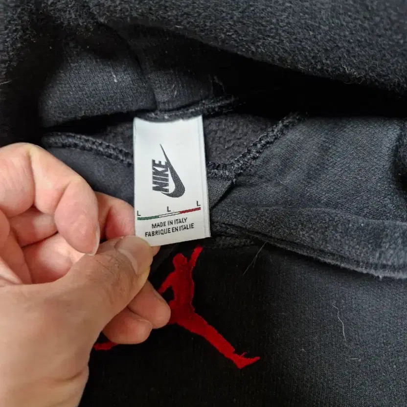Nike Jordan Embroidered Hoodie Made in Italy L thumbnail 3