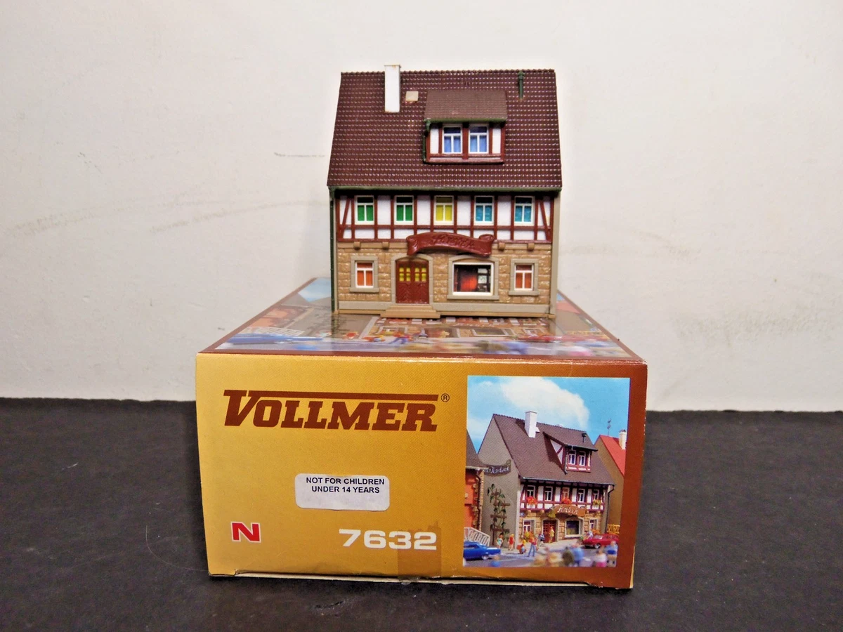 VOLLMER N 7710 Dorfbausatz 鉄道模型　ビレッジセット Vollmer N with Vintage Model Railroad Buildings, Tunnels & Bridges