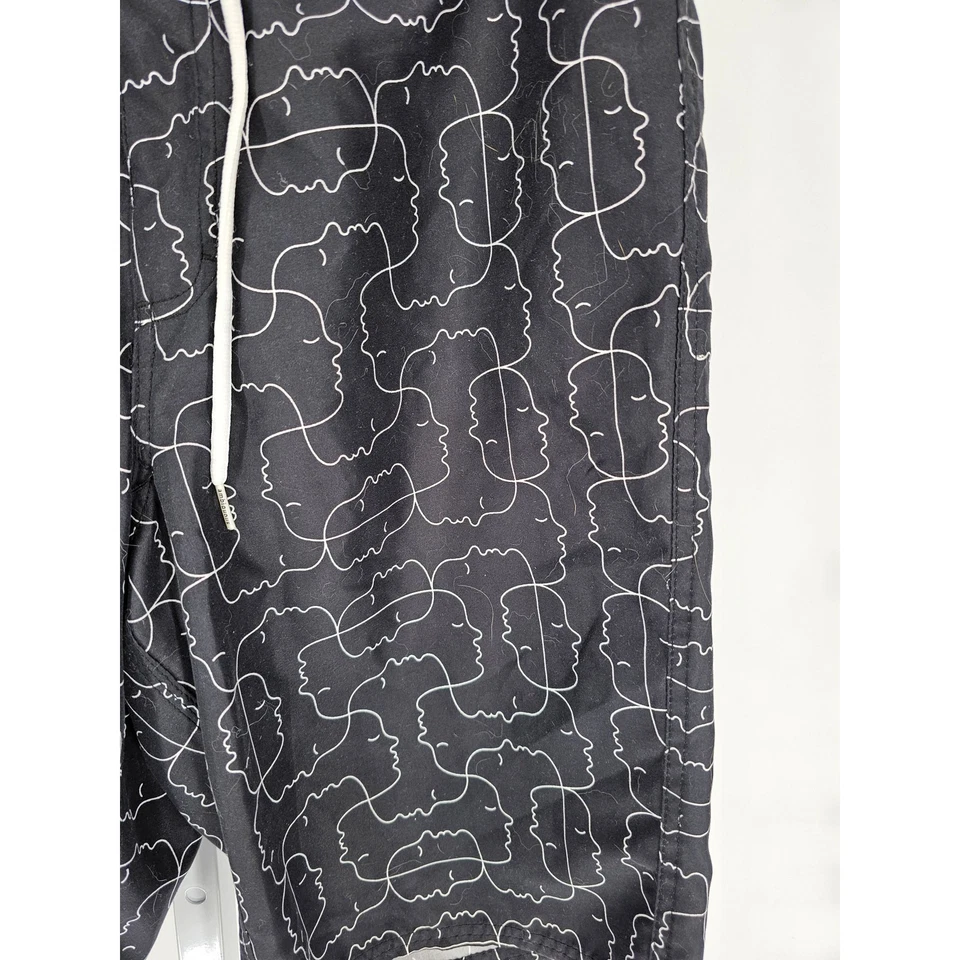 Bermuda de banho Y2K ambígua masculina tamanho 31 preto branco - Imagem 2 de 4