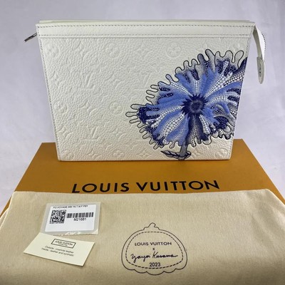  Louis Vuitton X YK Pochette Voyage