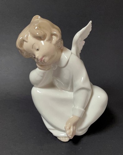 EXQUISITE LLADRO PORCELAIN ANGEL DREAMING FIGURINE #4961 RETIRED - Picture 3 of 7