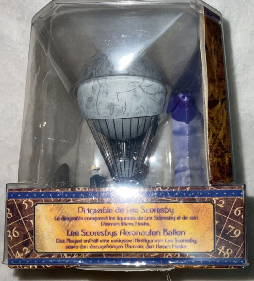 Corgi The Golden Compass Lee Scoresby's Airship Vehicle and Figure New G16 - Image 2 of 4