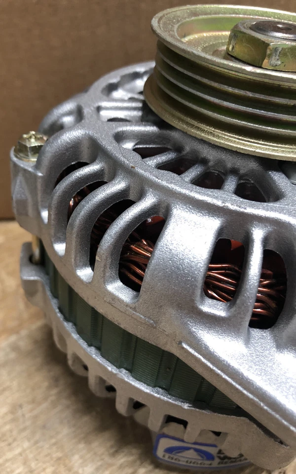 Nuevo alternador Reman para Chrysler, Eagle, Mitsubishi 186-0664 1992-1996. Foto 2 de 4