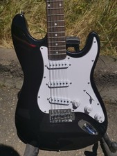 chitarra elettrica usata