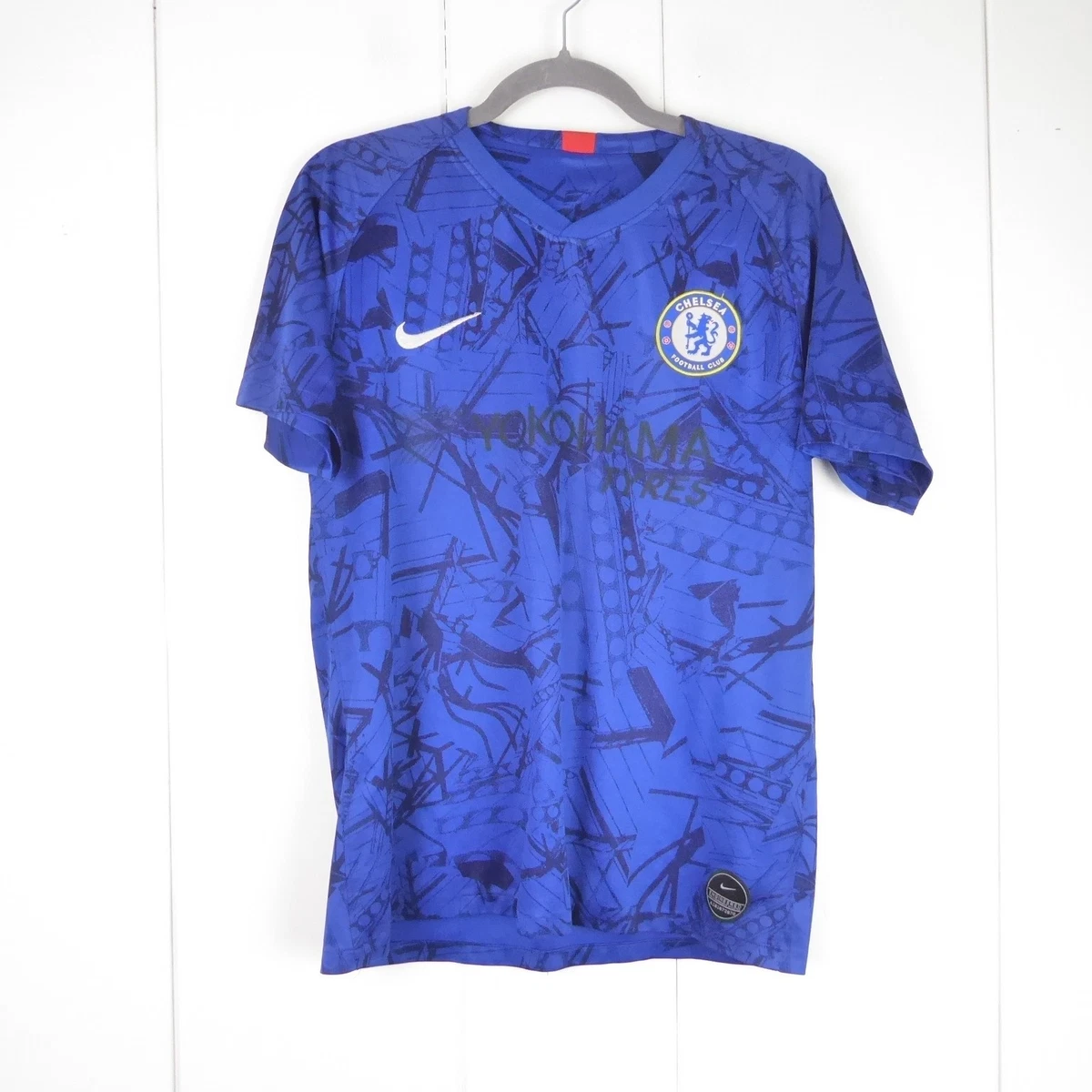 Preços baixos em Chelsea Azul fã de Futebol Clube Internacional de