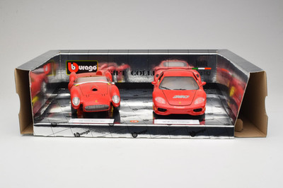 GC001 Ferrari Gift Set 250 Testa Rossa Ferrari 360 Modena Challange Red BBurago 