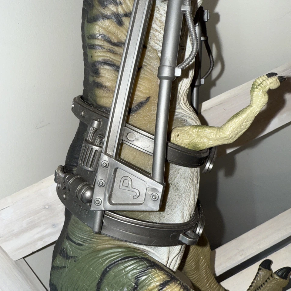 De colección Thrasher TRex JP29 Parque Jurásico El Mundo Perdido 100% Completo con Equipo de Captura Foto 3 de 4