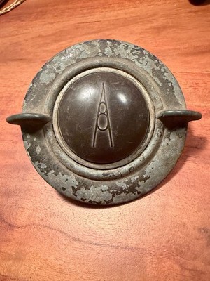 1935-1939 Ford V8 Horn Button Original
