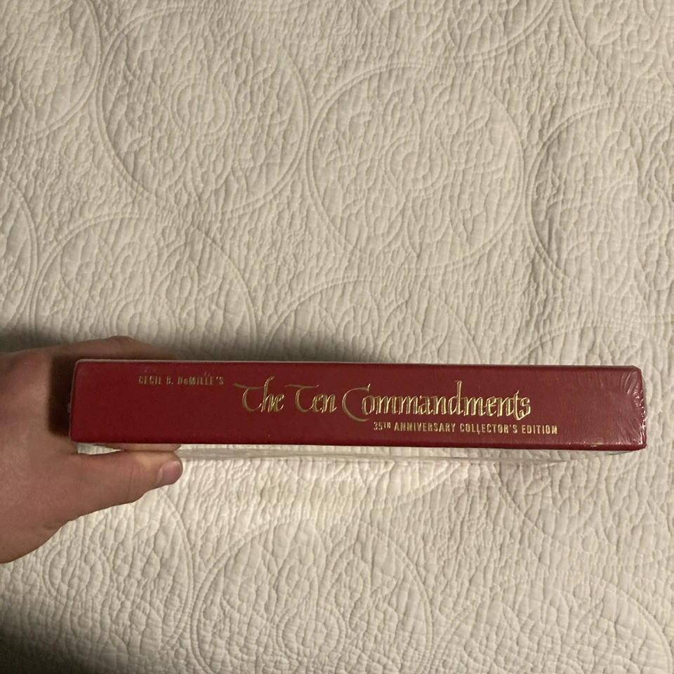 The Ten Commandments: 35th Anniversary Collector's Edition (VHS) NEW SEALED - Image 3 of 4