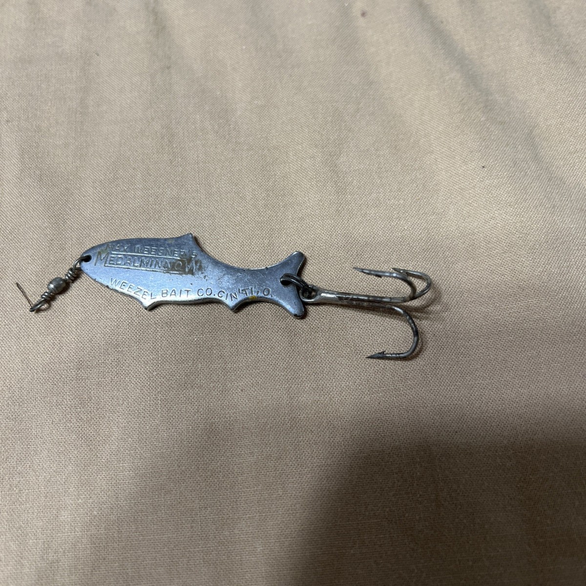 best fishing lure prices Max Weesner's Medal Minnow fishing lure Weezel Bait Co ---F1
