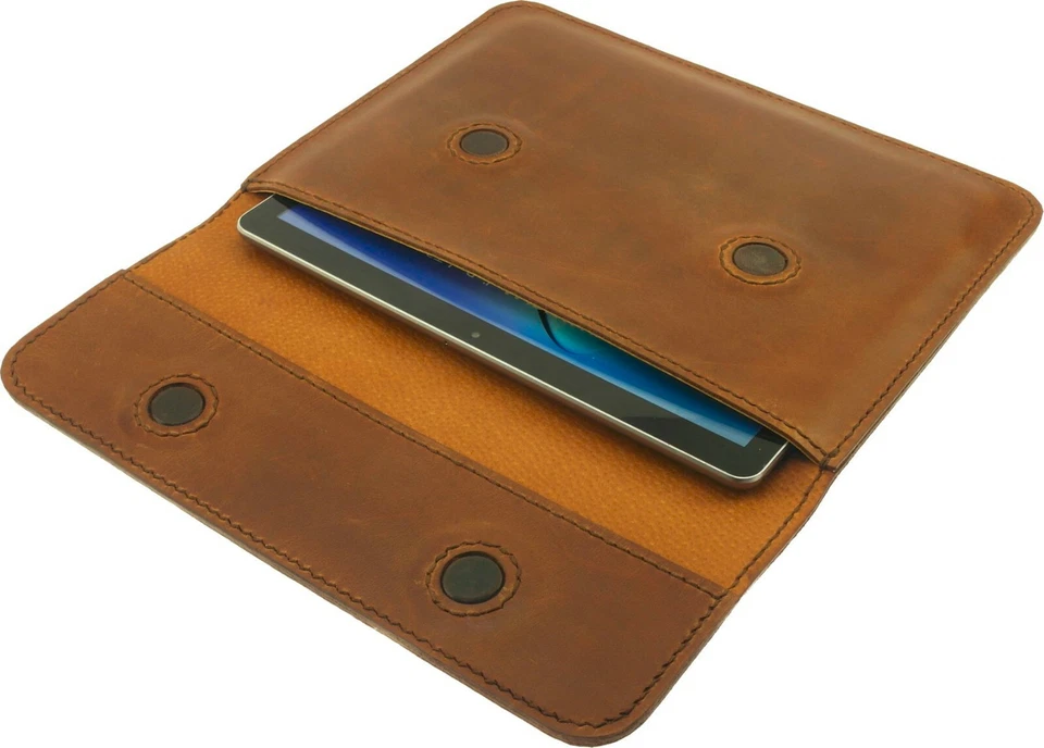 FUNDA PREMIUM COSIDA A MANO DE PIEL DE VACA CON CIERRE MAGNÉTICO PARA TABLET APPLE ID Foto 4 de 4