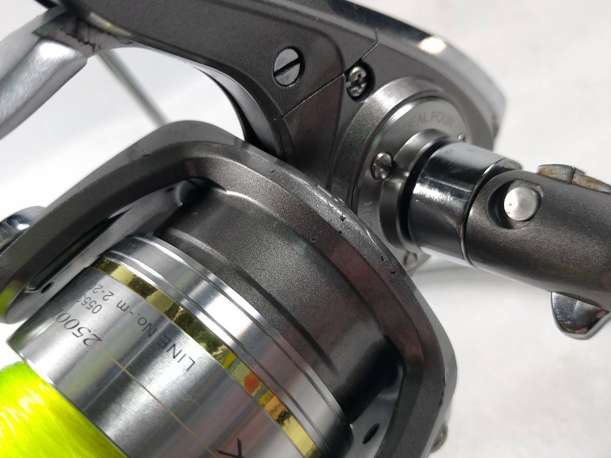 DAIWA　TRISO 2500LBD Daiwa Triso Shox 2500Lbd W/ Drag Lever Brake Spinning Reel