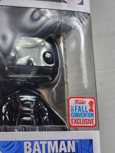 Batman Chrome Black 144 NYCC 2017 DC Superheroes Funko Pop Vinyl - Picture 3 of 6