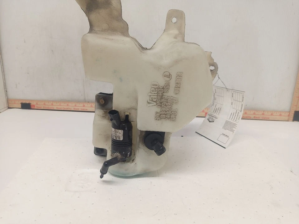 Wash Washer Fluid Reservoir  from 2003 Pontiac Grand Prix 11361951 - Image 3 of 4