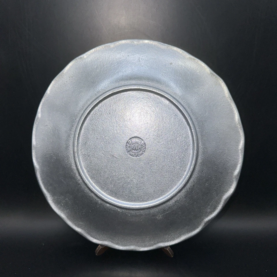 "Plato/plato de peltre redondo Wilton 8"" de colección hoja de bellota borde de vieira" Foto 3 de 4