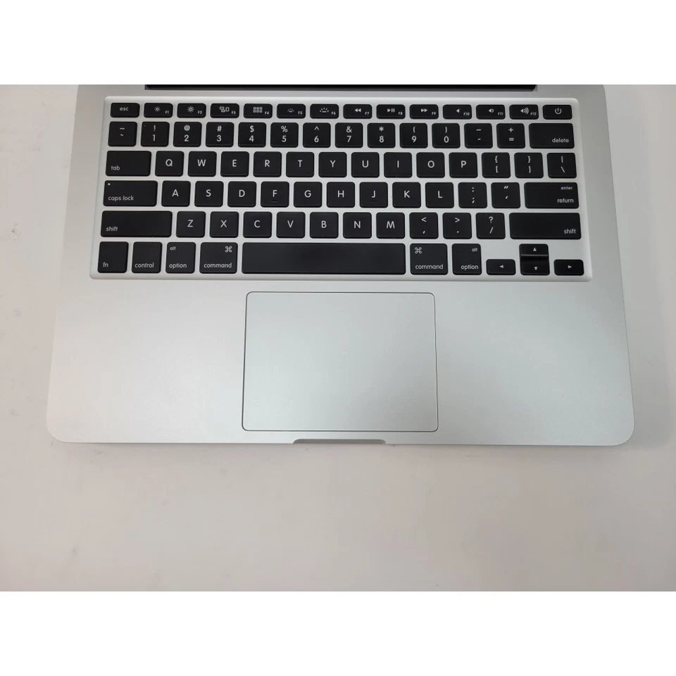 Apple A1502 Macbook Pro MF839LL/A 13.3", I5-5257U @ 2.7GHz -8GB RAM- 256GB SSD - Image 2 of 4