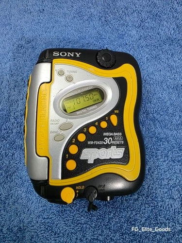 Sony Sports Walkman WM-FS420 FM/AM Cassette Player Vintage TESTED/Read