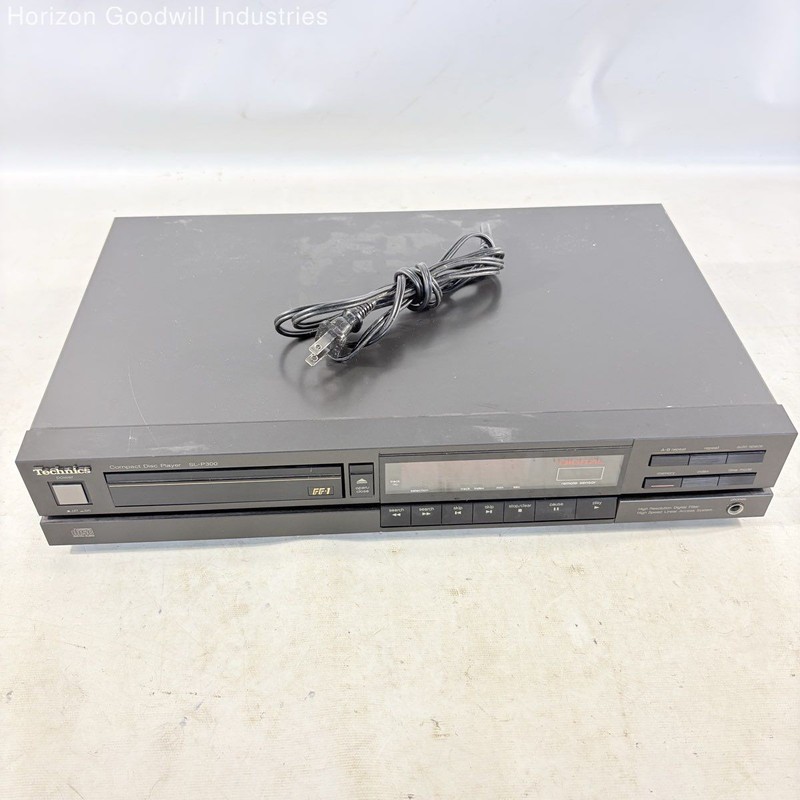 Technics SL-P300 1986 Vintage Compact Disc Player CD Reader (Works*) (No Remote)