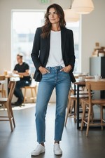 Garfield and Marks Petite Woman  s Blazer, Navy, Size 6