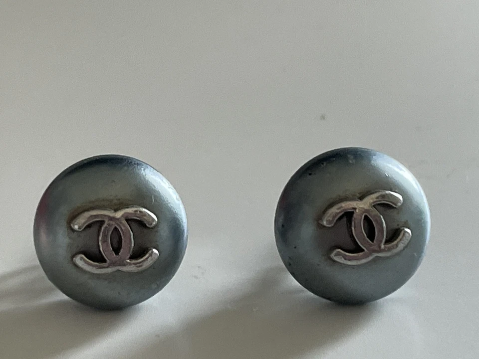 Chanel Ohrringe Grau CC Logo - Bild 3 von 4