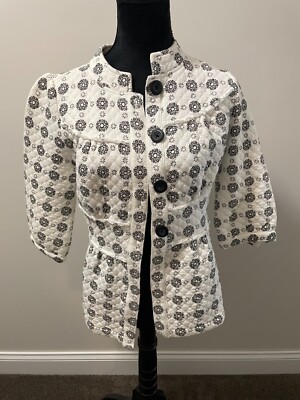 BKE Buckle Jacket Women s Size: Medium Foral design
