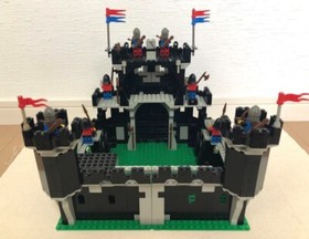Lego 6085 Black Monarch&rsquo;s Castle SET 16x32 Used From Japan