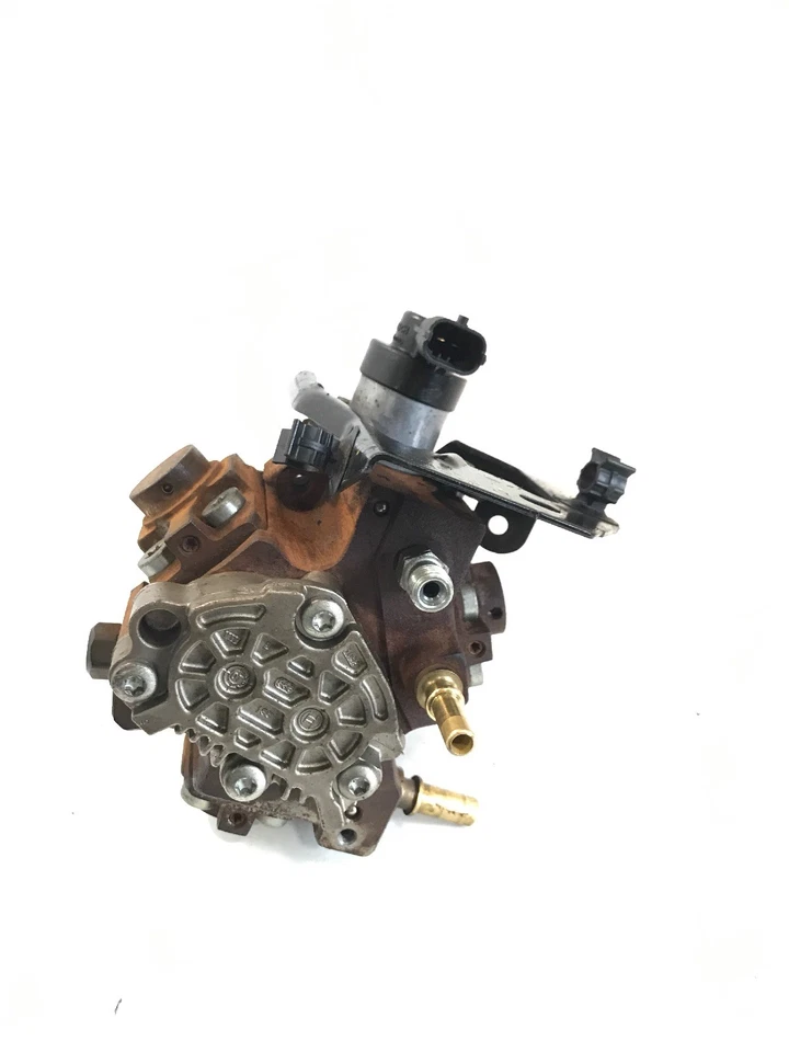 Citroen C4 Picasso 1.6 Hdi Fuel Pump Bosch 0445010102 9683703780A Genuine 2008 - Image 3 of 4