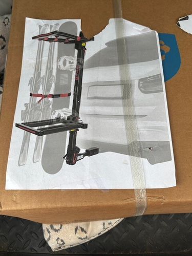 Porte-Skis ou Surf Pour Coffre sur Attelage TowBox V1