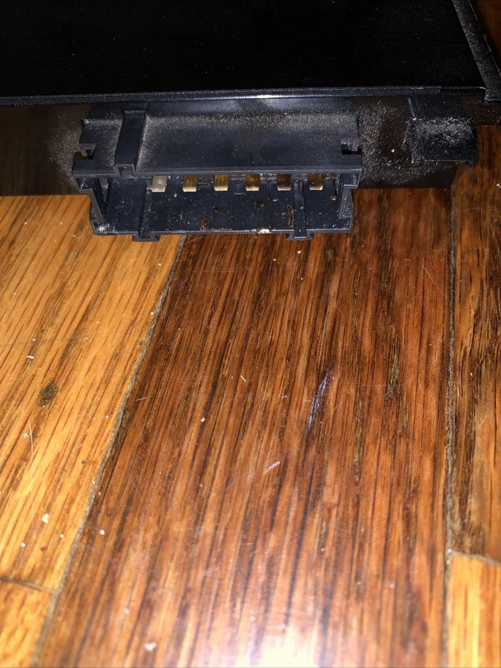 2014-2021  Dodge Jeep Grand Cherokee Drivers Memory Seat Module P05026616AE - Image 3 of 4