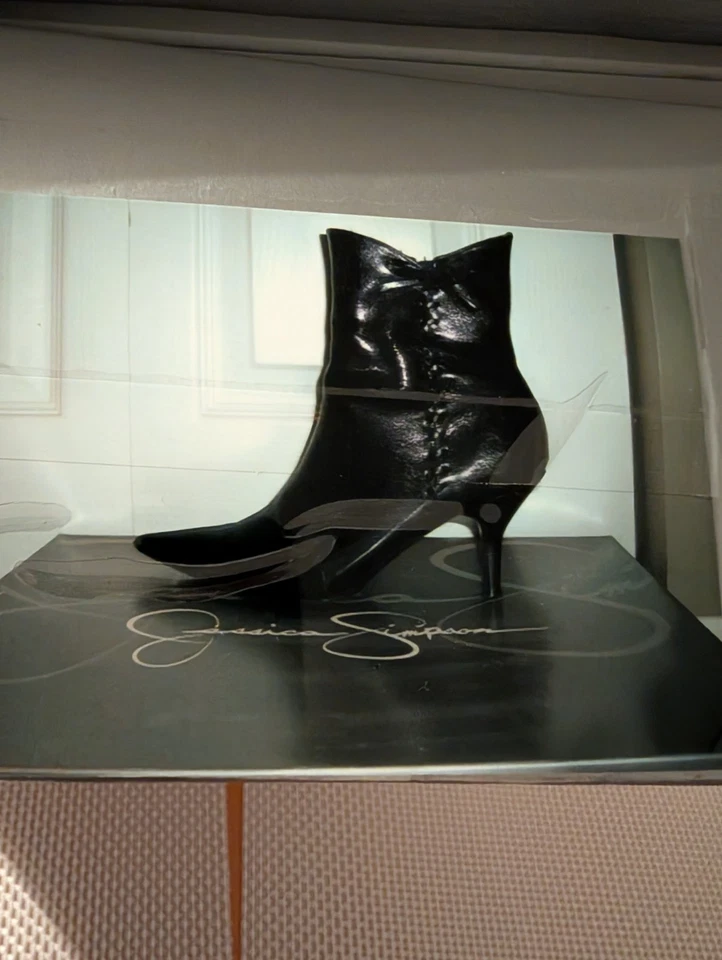 Jessica Simpson Ankle BLACK BOOTS Velma Nappa Distressed Zip Booties Size 8.5 - Image 2 of 4