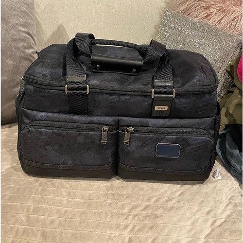 McMillin Camo Gym Bag NWT - Picture 14 of 16