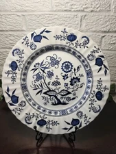 J &G MEAKIN BLUE ONION Dinner Plates 9.75" ENGLAND MOTT