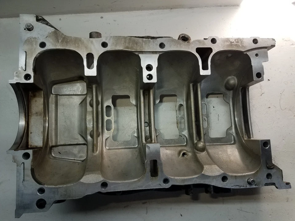 Hyundai Sonata 2011-2014 2,4 L cárter de aceite superior del motor 4 cilindros (ZC109) Foto 2 de 2